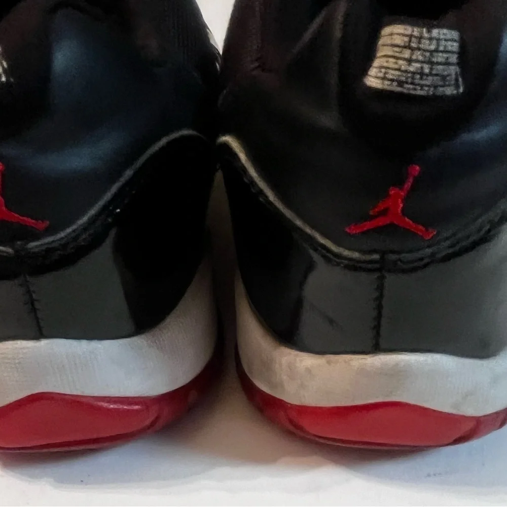 AIR JORDAN 11 LOW BRED SIZE 13 MEN